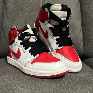 Jordan 1 Retro High OG
Heritage (PS)